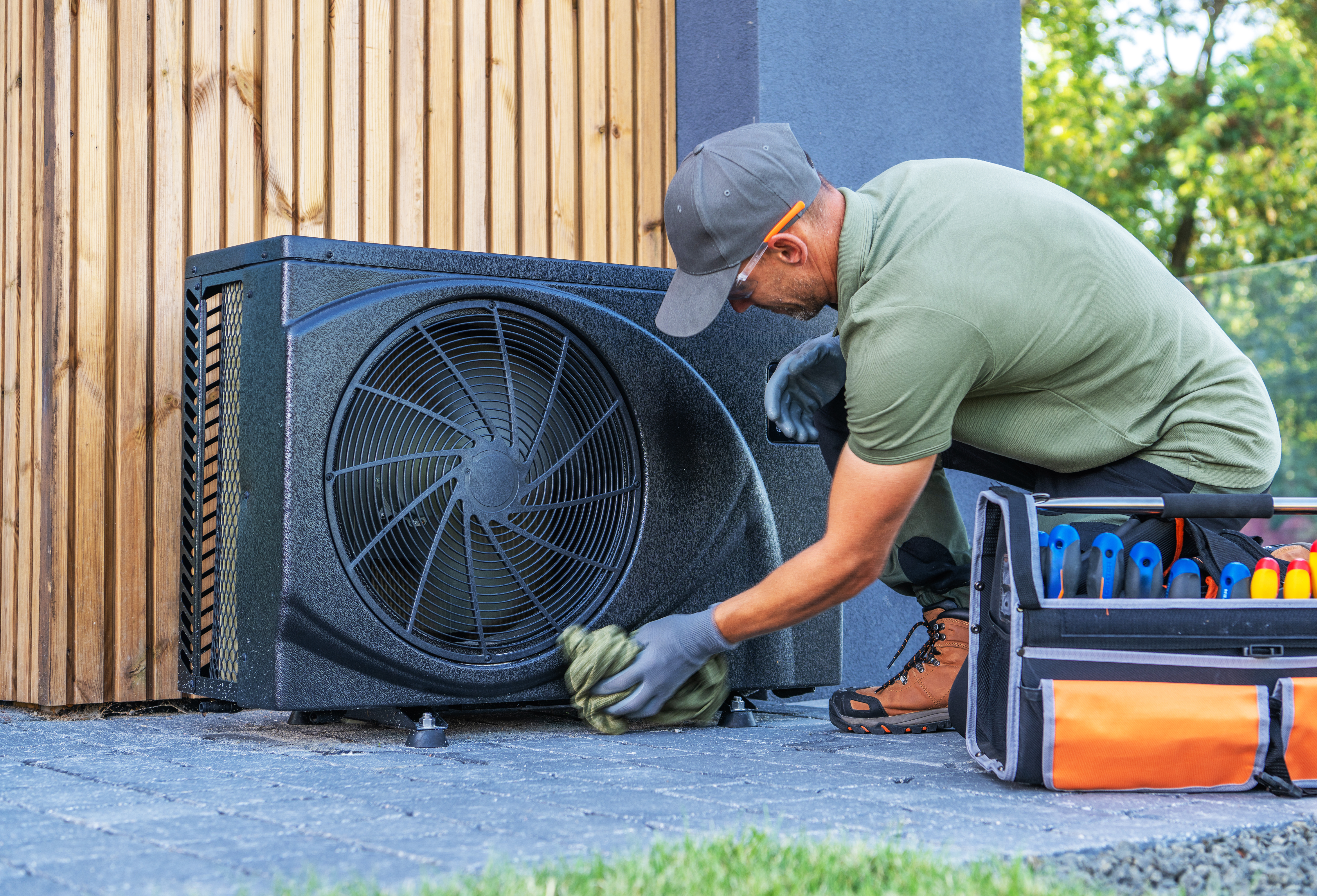 Air source heat pump heating system working efficiently in winter